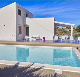 3 bedroom villa with pool, Scopello, sleeps 6